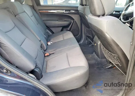 2013 Kia Sorento Lx z USA, uszkodzony, nr VIN 5XYKT3A15DG324084